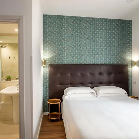 Amalia Suites By Remember Rome-2